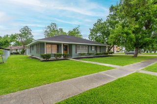 2306 Florida Street, Baytown, TX 77520