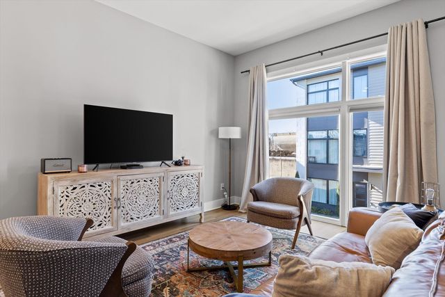 725 Burnside Place 33, Chattanooga, TN 37408