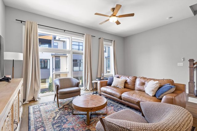 725 Burnside Place 33, Chattanooga, TN 37408