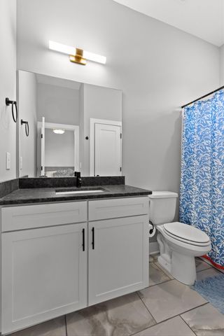 725 Burnside Place 33, Chattanooga, TN 37408