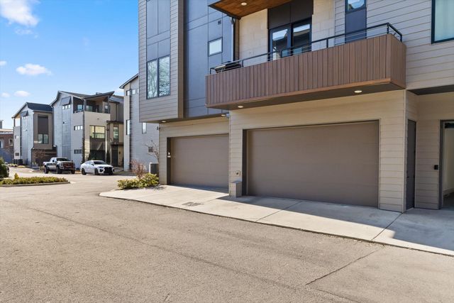 725 Burnside Place 33, Chattanooga, TN 37408