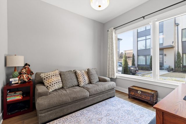 725 Burnside Place 33, Chattanooga, TN 37408