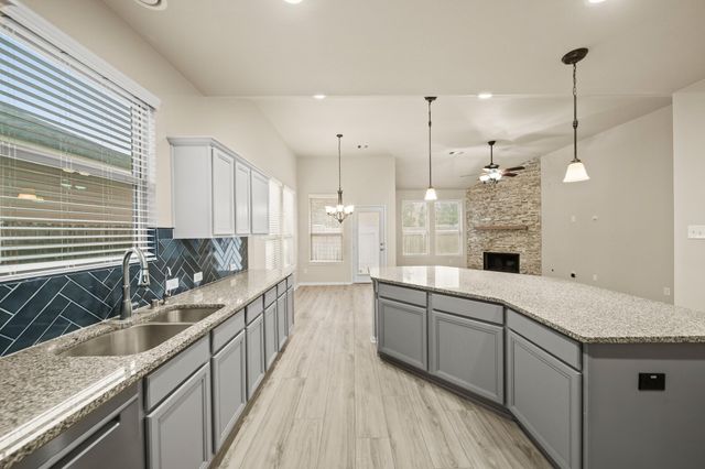 12923 Pecan Shores Drive, Houston, TX 77044