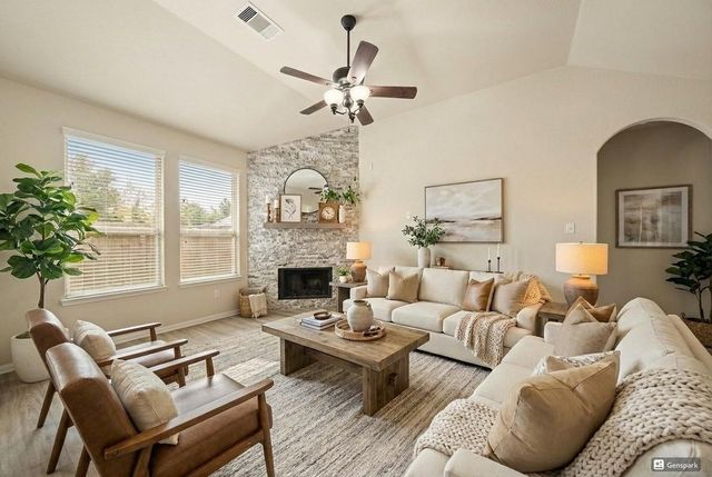 12923 Pecan Shores Drive, Houston, TX 77044