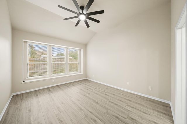 12923 Pecan Shores Drive, Houston, TX 77044