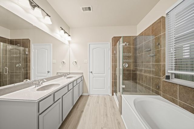 12923 Pecan Shores Drive, Houston, TX 77044