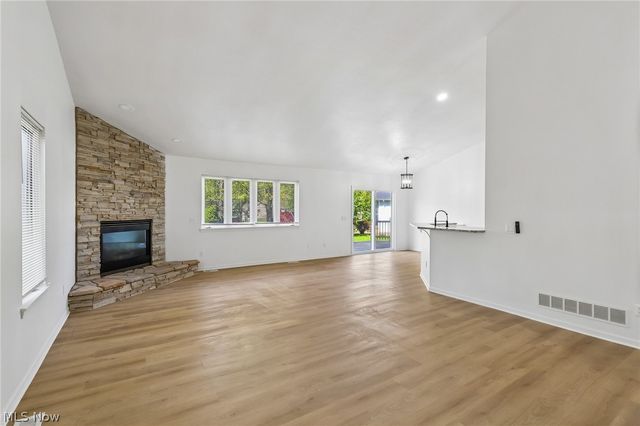 710 Erie Road, Eastlake, OH 44095