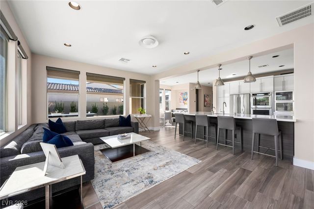 11247 Winter Cottage Place, Las Vegas, NV 89135