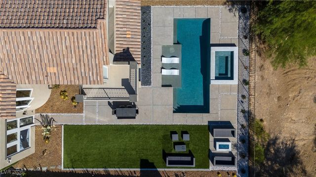 11247 Winter Cottage Place, Las Vegas, NV 89135