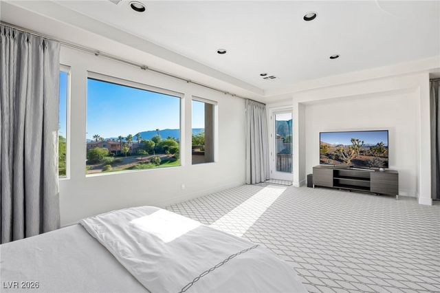 11247 Winter Cottage Place, Las Vegas, NV 89135