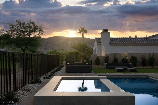 11247 Winter Cottage Place, Las Vegas, NV 89135