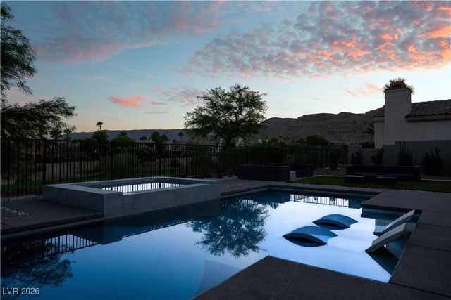 11247 Winter Cottage Place, Las Vegas, NV 89135