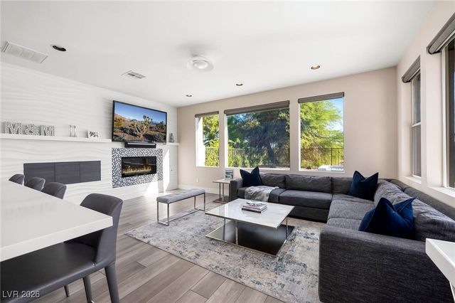 11247 Winter Cottage Place, Las Vegas, NV 89135