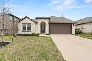 1225 Pleasant Knoll Trail, Aubrey, TX 76227