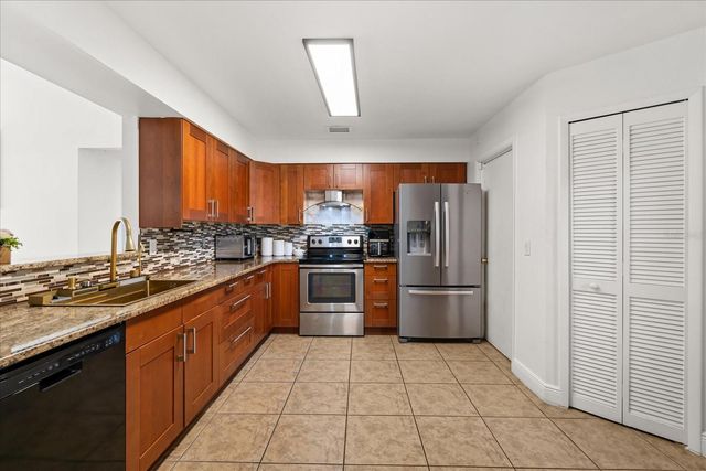 2602 BIRCHWOOD AVENUE, Kissimmee, FL 34744