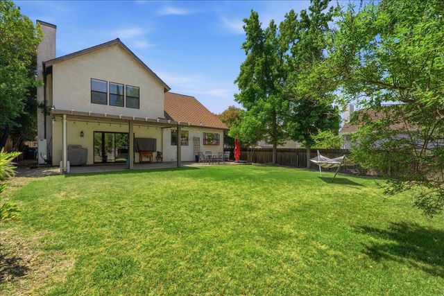 7535 Westover Ct, Fair Oaks, CA 95628