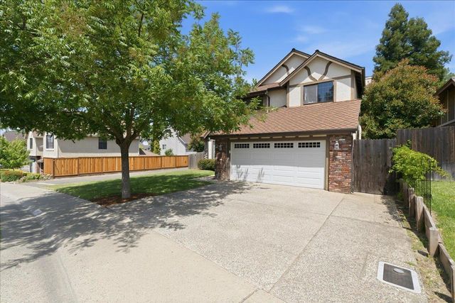 7535 Westover Ct, Fair Oaks, CA 95628