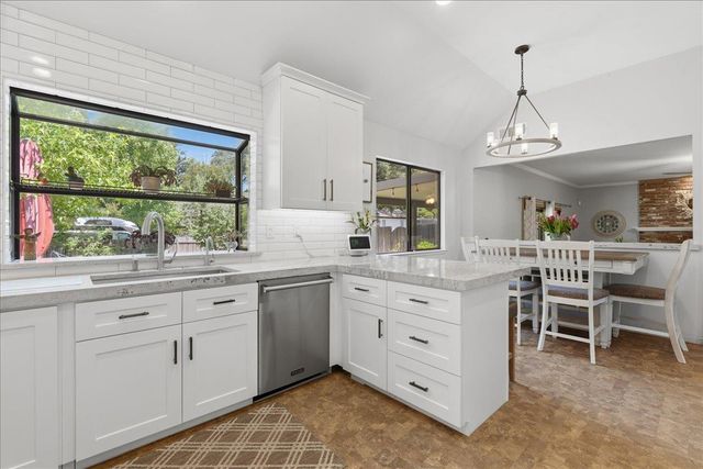 7535 Westover Ct, Fair Oaks, CA 95628