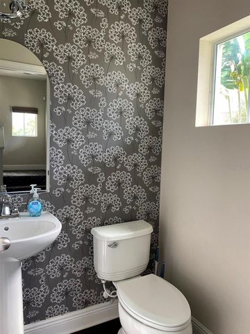 809 N OREGON AVENUE, Tampa, FL 33606