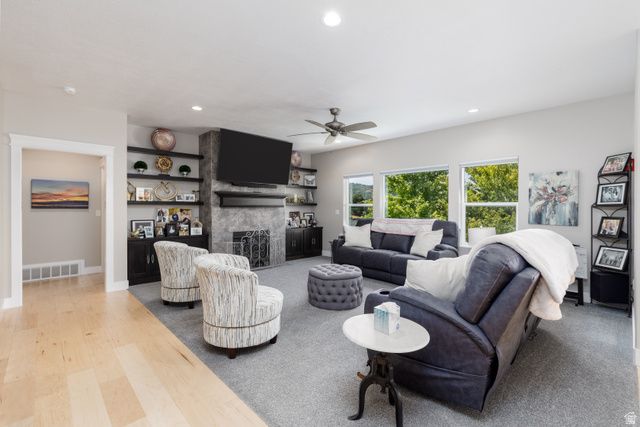 8045 S SUNSHINE CT, South Weber, UT 84405