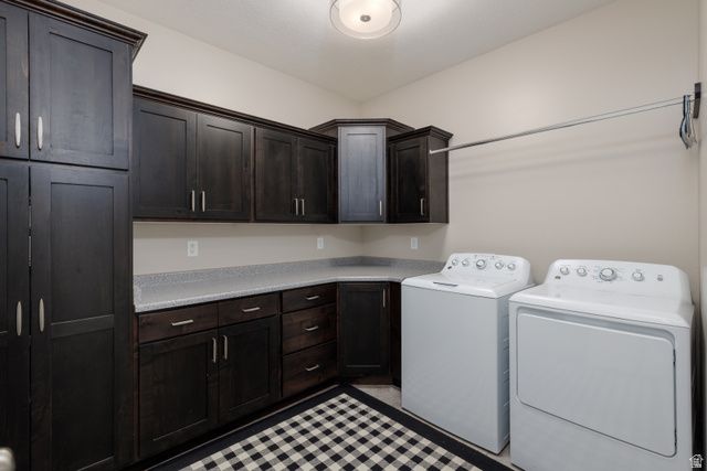 8045 S SUNSHINE CT, South Weber, UT 84405