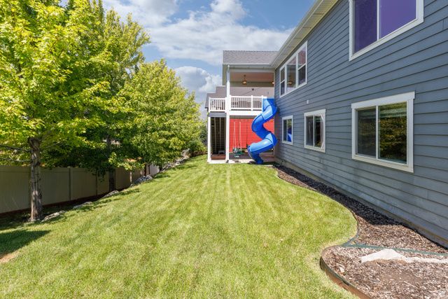 8045 S SUNSHINE CT, South Weber, UT 84405