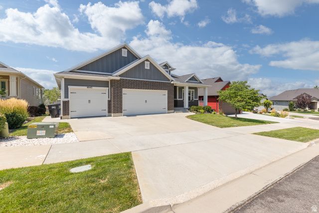 8045 S SUNSHINE CT, South Weber, UT 84405