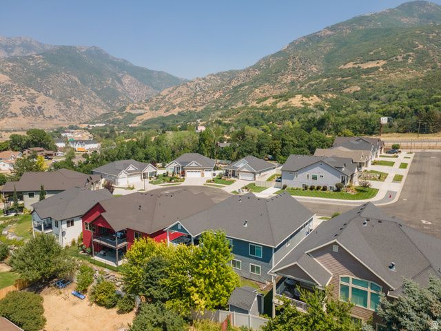 8045 S SUNSHINE CT, South Weber, UT 84405