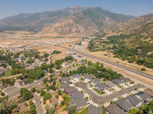 8045 S SUNSHINE CT, South Weber, UT 84405
