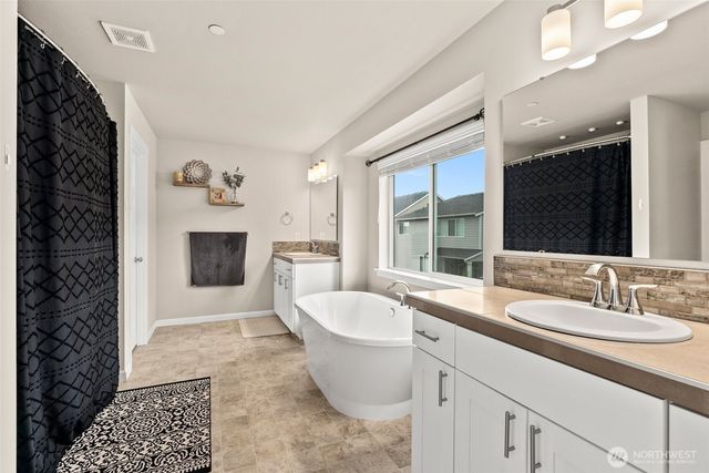 3115 Stephanie Loop NE, Lacey, WA 98516