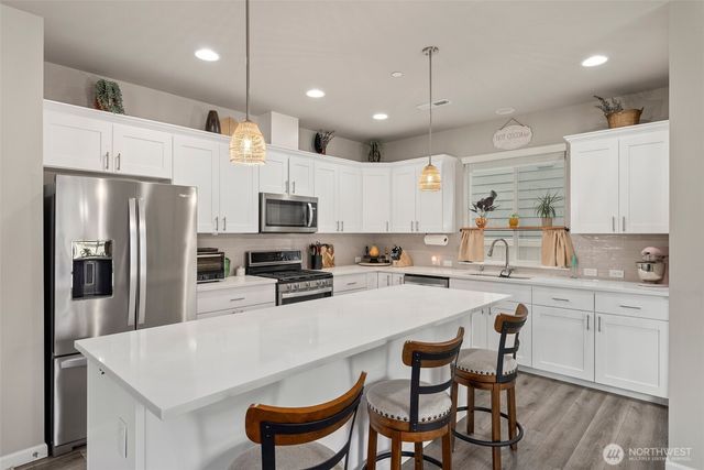 3115 Stephanie Loop NE, Lacey, WA 98516