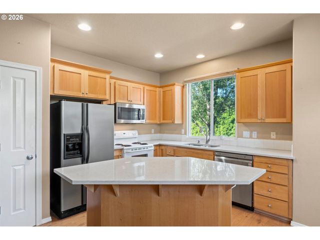 1149 N SPRUCE Ct, Canby, OR 97013
