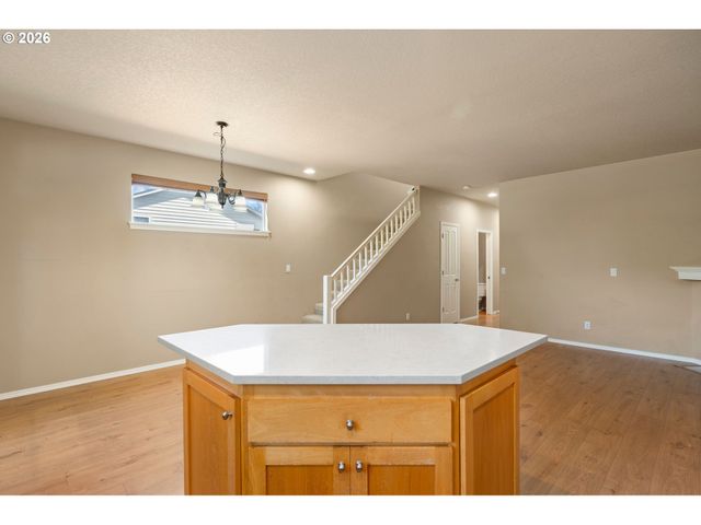 1149 N SPRUCE Ct, Canby, OR 97013