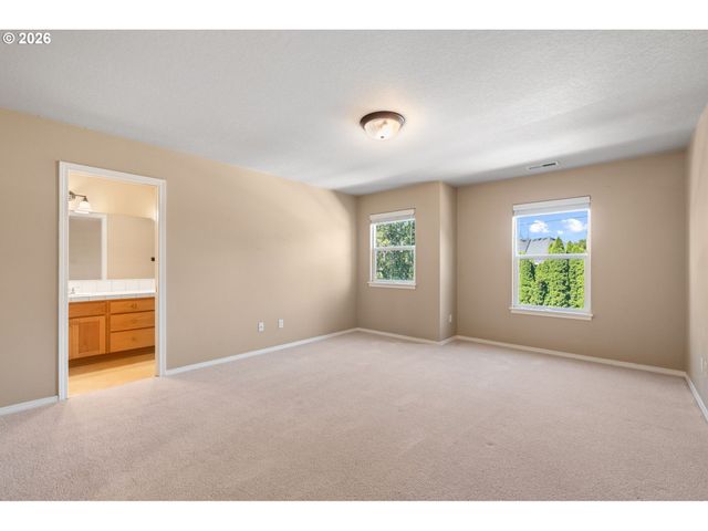 1149 N SPRUCE Ct, Canby, OR 97013