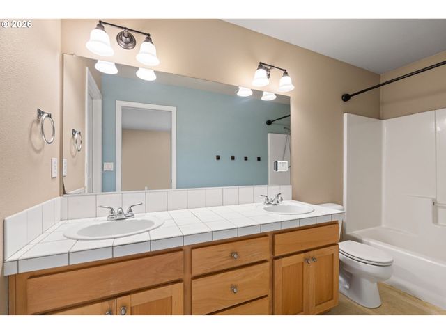 1149 N SPRUCE Ct, Canby, OR 97013