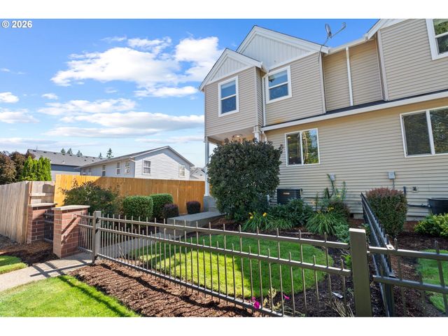 1149 N SPRUCE Ct, Canby, OR 97013