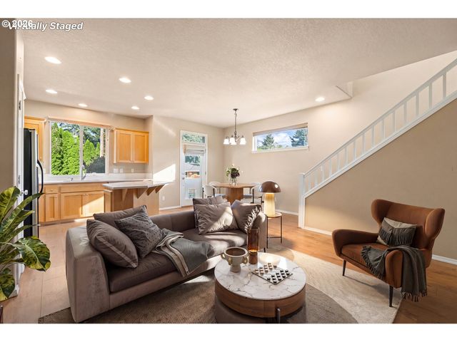 1149 N SPRUCE Ct, Canby, OR 97013
