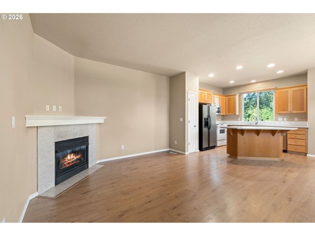 1149 N SPRUCE Ct, Canby, OR 97013