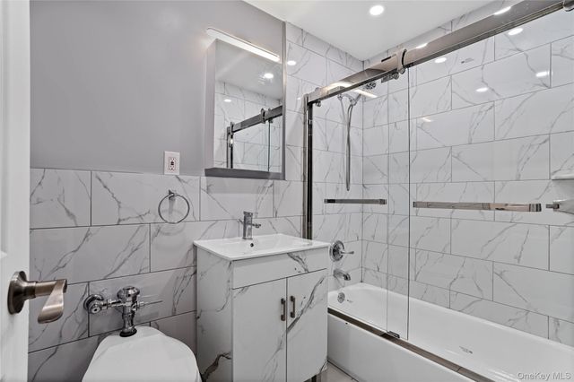 151-25 88th Street 1C, Howard Beach, NY 11414
