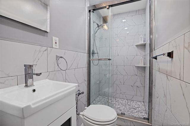 151-25 88th Street 1C, Howard Beach, NY 11414