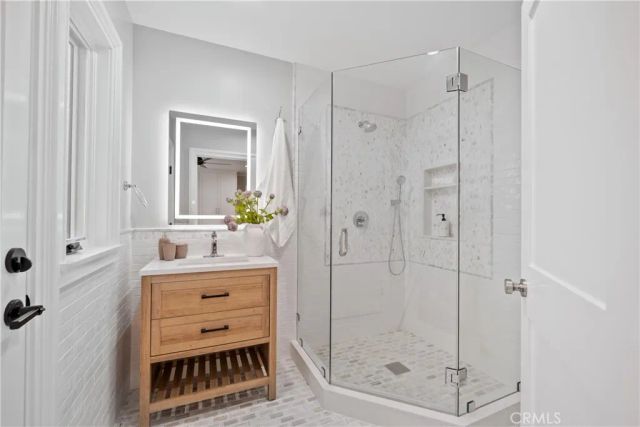 230 N Sunnyside Avenue, Sierra Madre, CA 91024