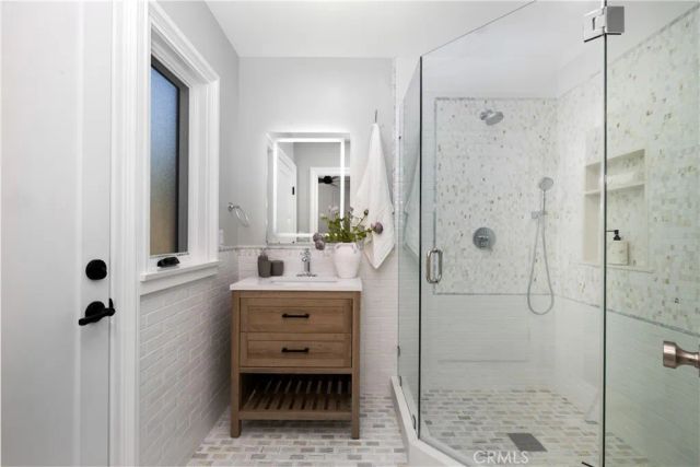 230 N Sunnyside Avenue, Sierra Madre, CA 91024