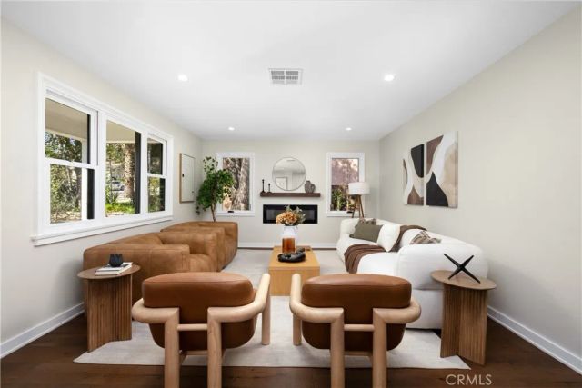 230 N Sunnyside Avenue, Sierra Madre, CA 91024