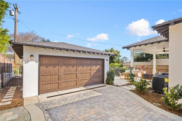 230 N Sunnyside Avenue, Sierra Madre, CA 91024