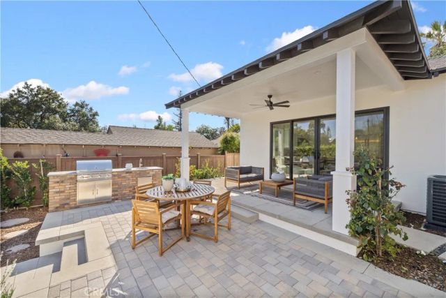 230 N Sunnyside Avenue, Sierra Madre, CA 91024