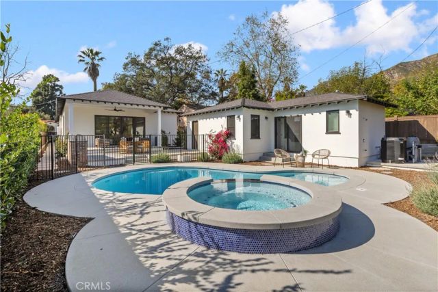 230 N Sunnyside Avenue, Sierra Madre, CA 91024