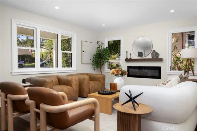 230 N Sunnyside Avenue, Sierra Madre, CA 91024