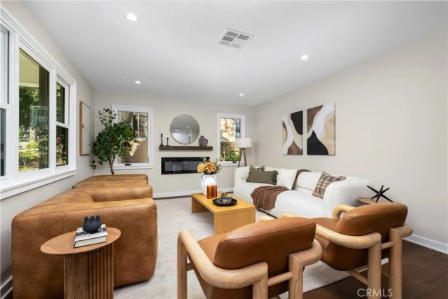 230 N Sunnyside Avenue, Sierra Madre, CA 91024