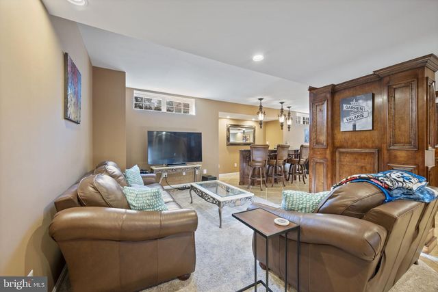 3 BLUE VIOLET CT, Fork, MD 21051