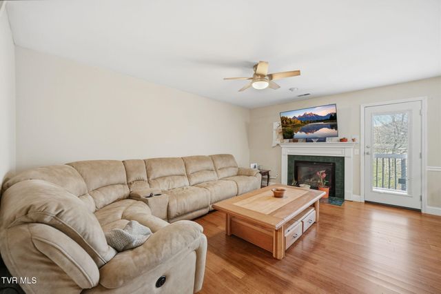 807 Fain Avenue 807, Kingsport, TN 37660